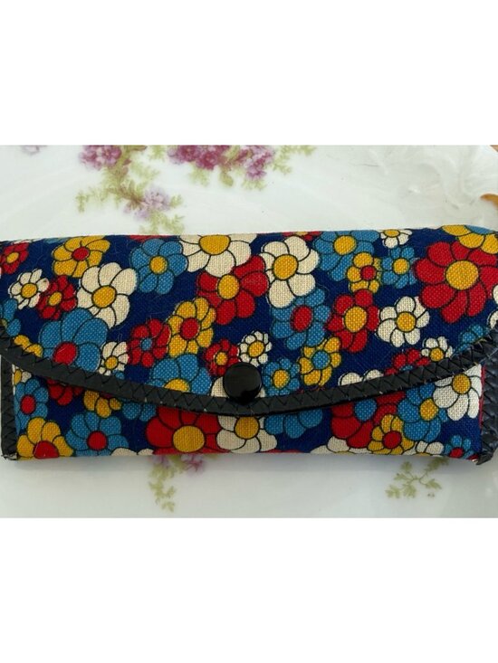 Vintage 60s 12K GF White Gold Oval Eyeglasses Frame With Floral Case